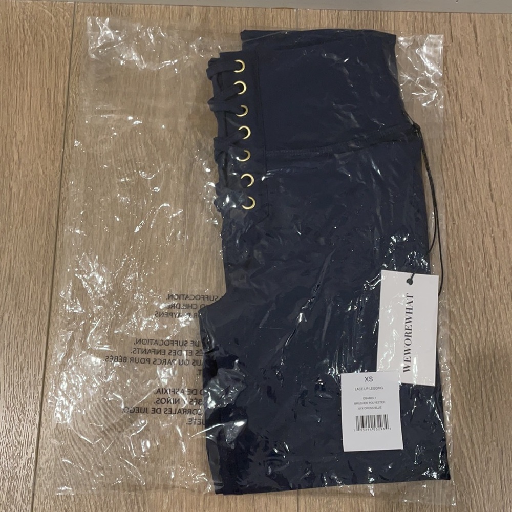 NWT WeWoreWhat Lace-Up Legging - Dress Blue - XS - Picture 6 of 7